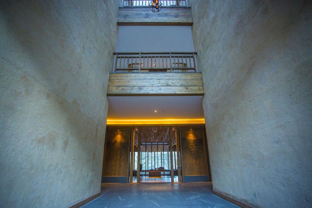 Hotel LUX* Tea Horse Road Benzilan Esterno foto