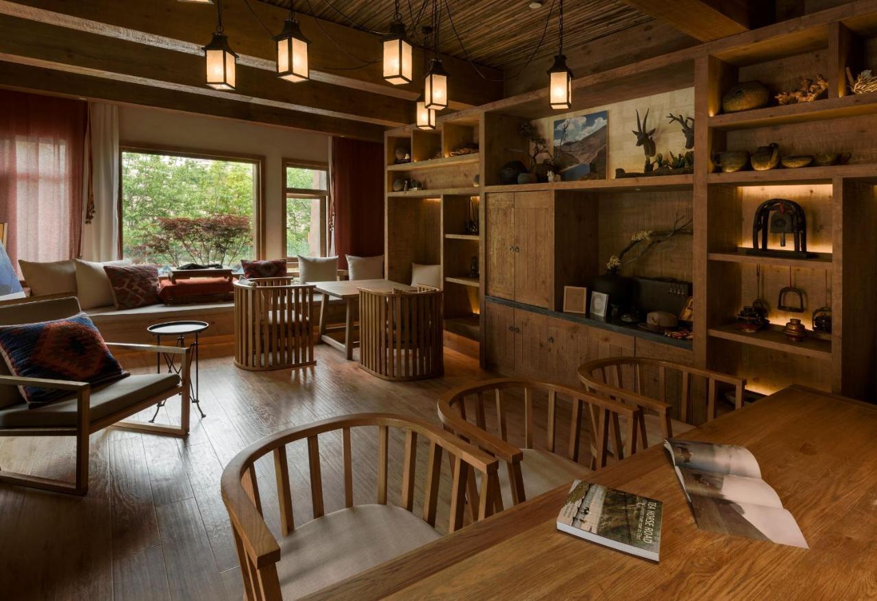 Hotel LUX* Tea Horse Road Benzilan Esterno foto