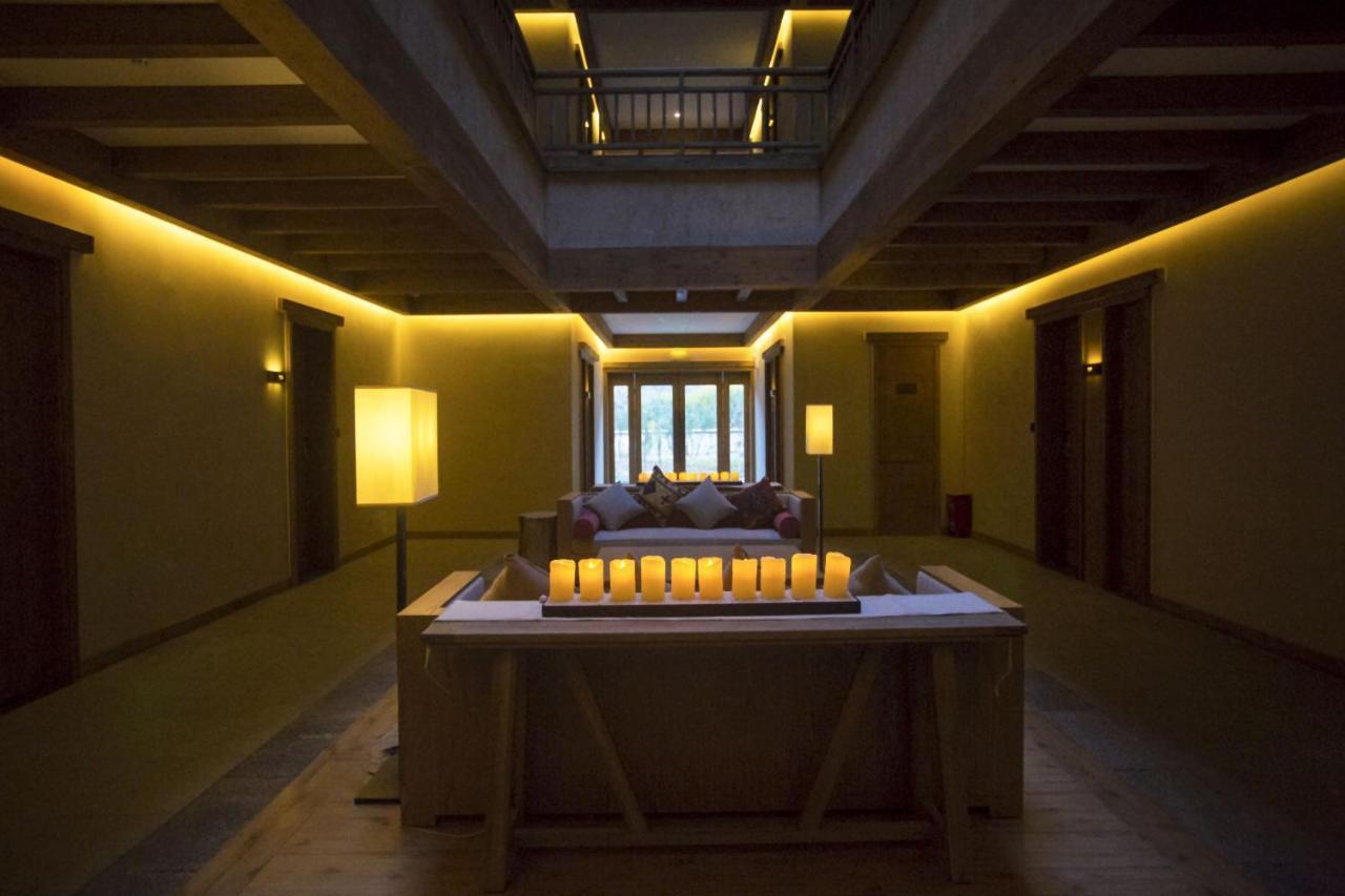 Hotel LUX* Tea Horse Road Benzilan Esterno foto