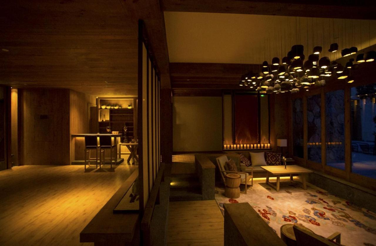 Hotel LUX* Tea Horse Road Benzilan Esterno foto