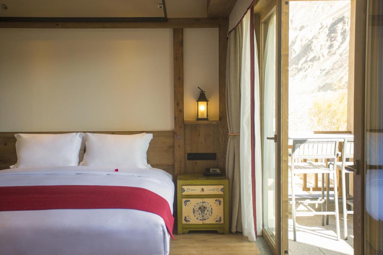 Hotel LUX* Tea Horse Road Benzilan Esterno foto