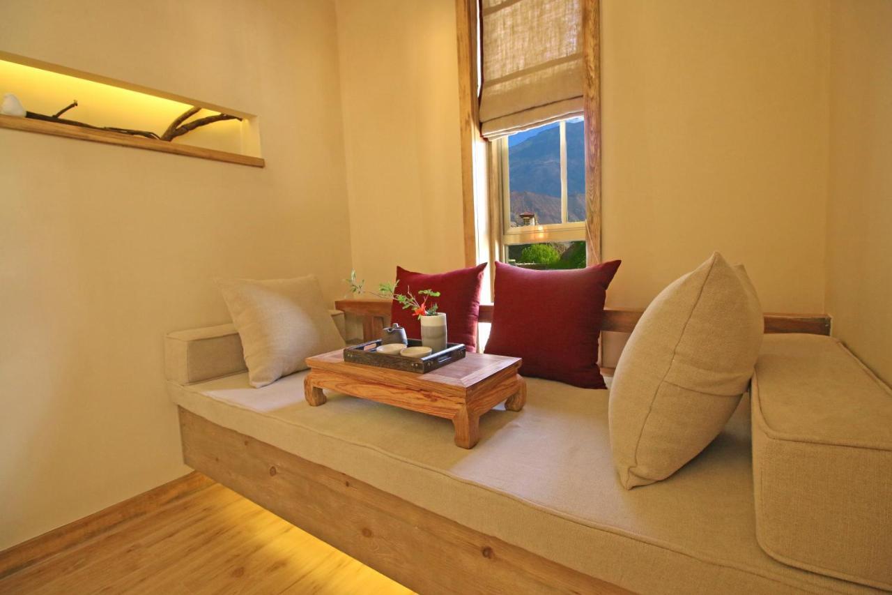 Hotel LUX* Tea Horse Road Benzilan Esterno foto