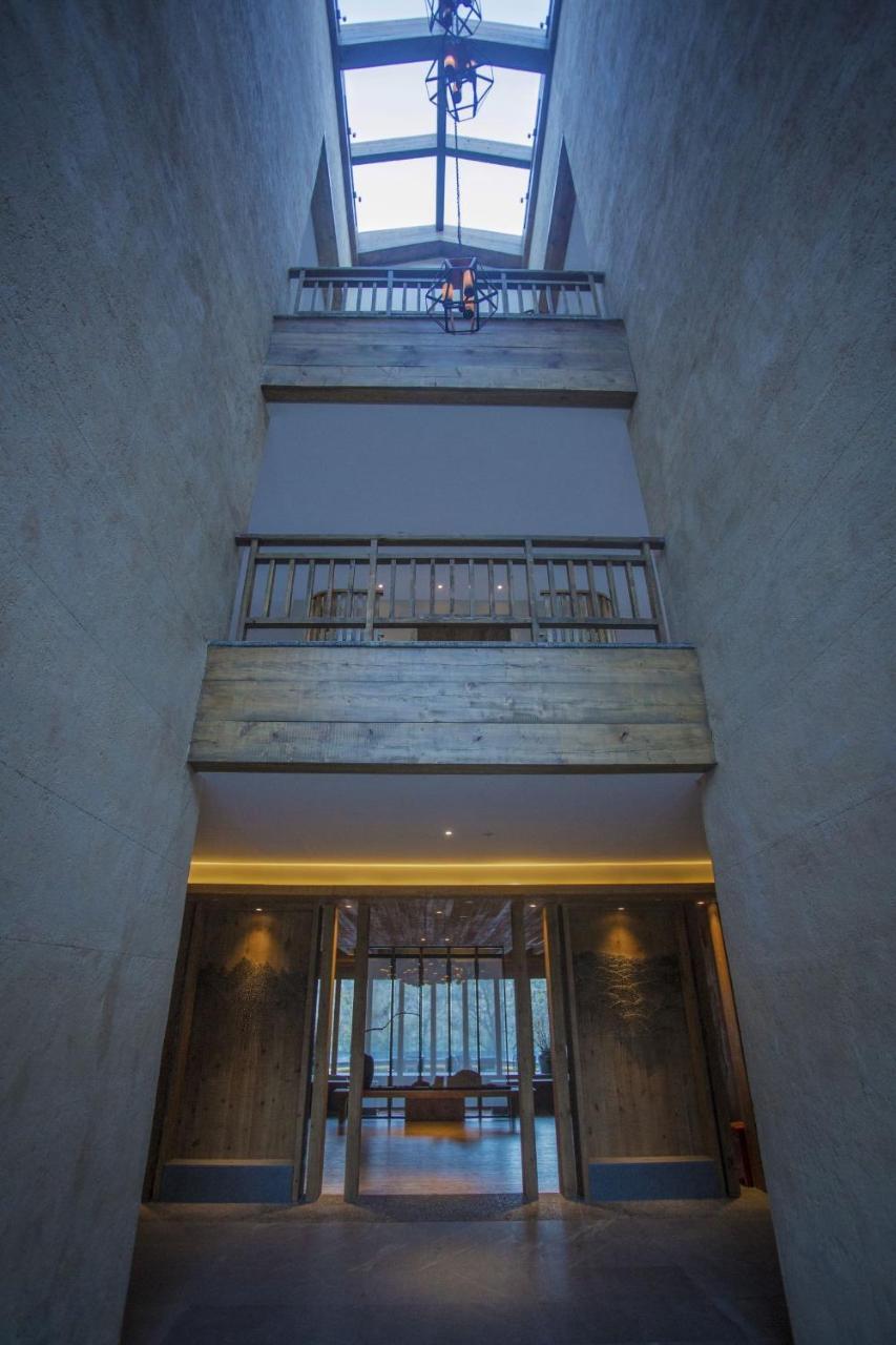 Hotel LUX* Tea Horse Road Benzilan Esterno foto