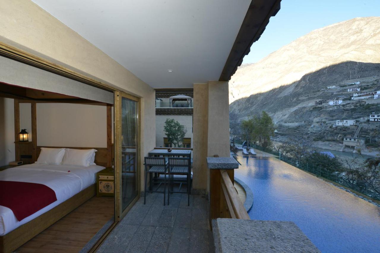 Hotel LUX* Tea Horse Road Benzilan Esterno foto